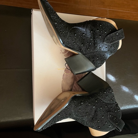 Jessica Simpson Rhinestone booties - Picture 4 of 9